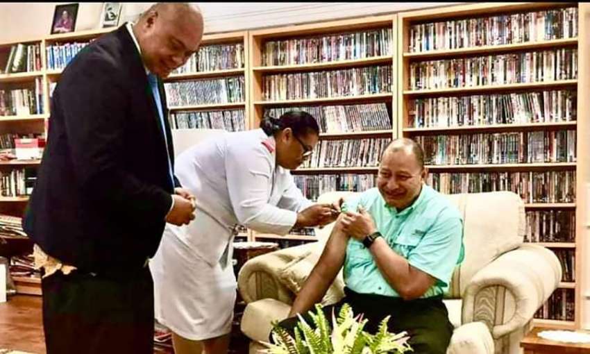  Tonga's King Tupou VI is vaccinated at his palace in Nuku'alofa. July 24, 2021. Image: Kalafi Moala