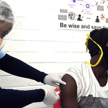 A volunteer participates in South Africa's first human clinical trial for a COVID-19 vaccine. June 28, 2020.  Image: Felix Dlangamandla/Beeld/Gallo Images/Getty
